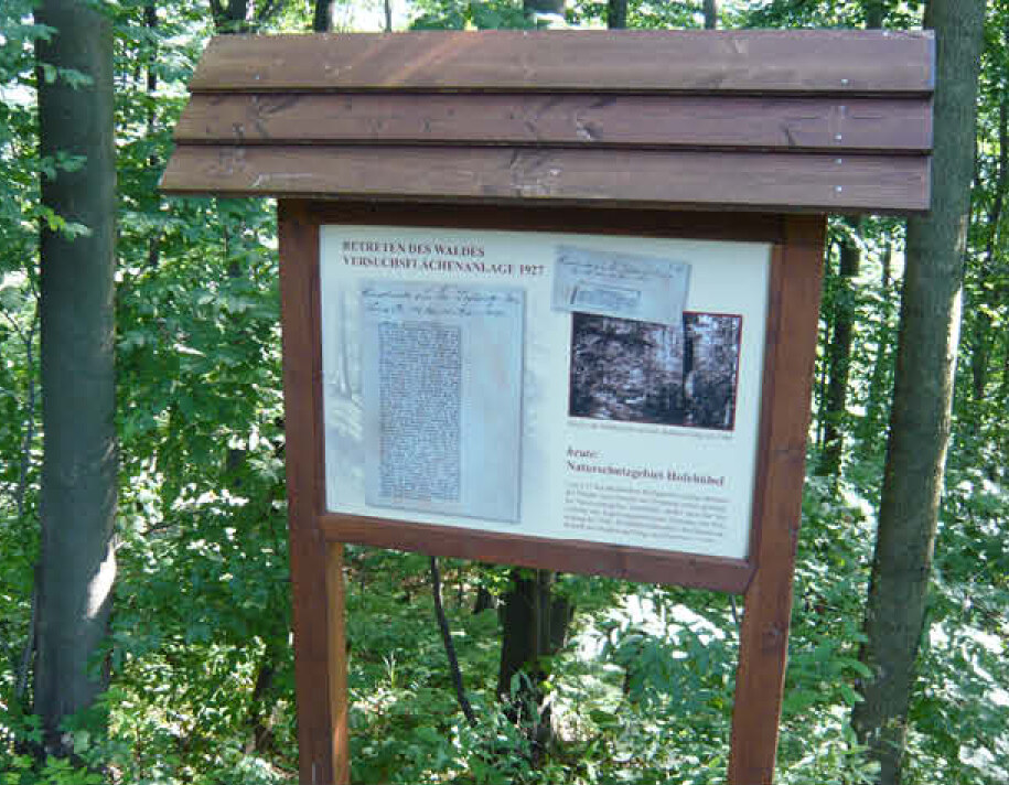 Schautafel im Arboretum