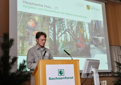 Toni E&szlig;bach am Rednerpult